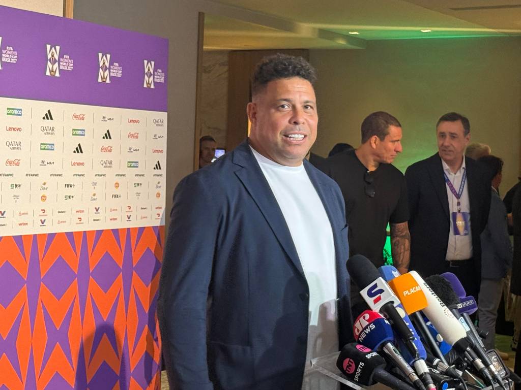 Copa Feminina no Brasil terá vantagem que a Masculina não teve, diz Ronaldo