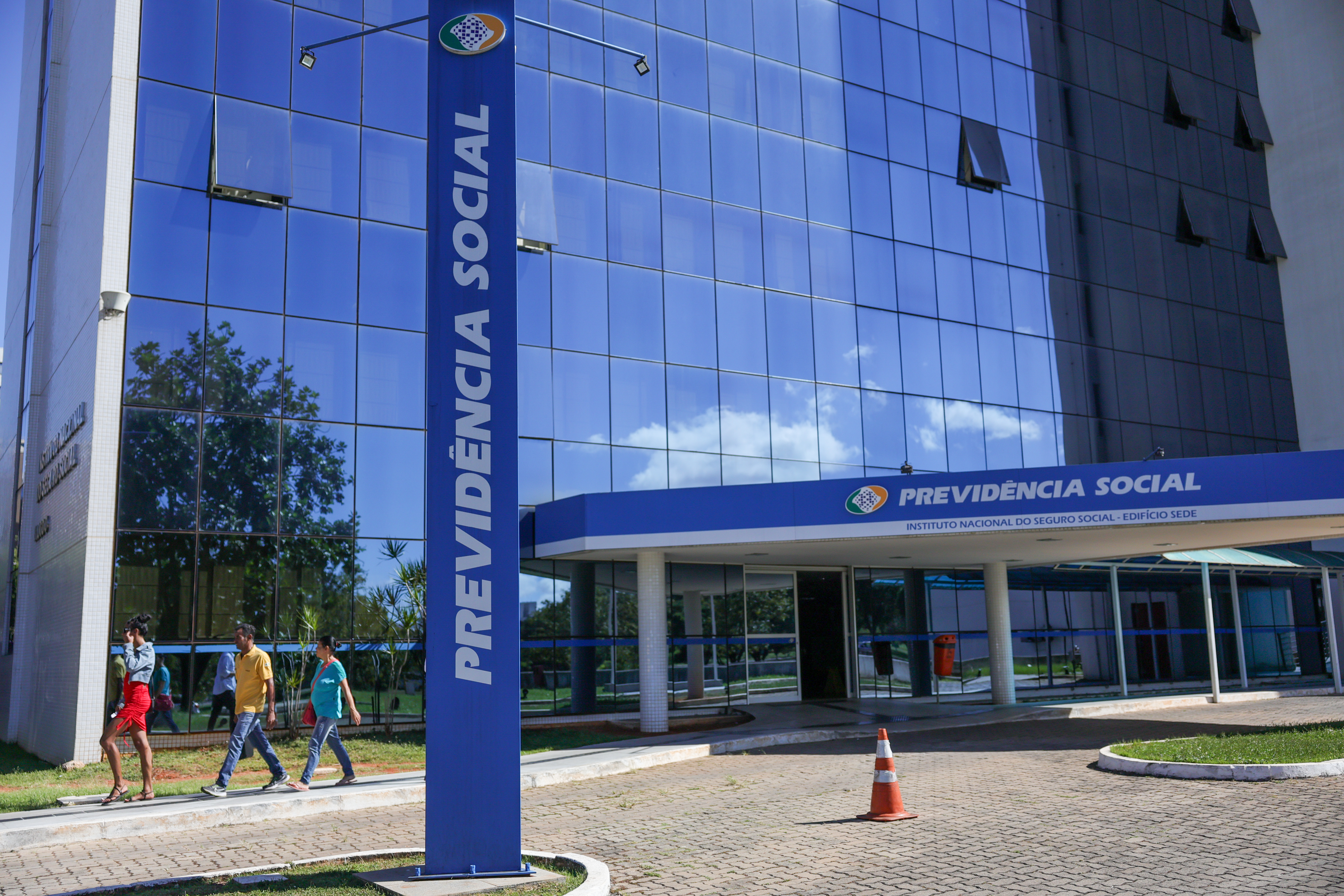 Entrevista com o presidente do INSS, Gilberto Waller