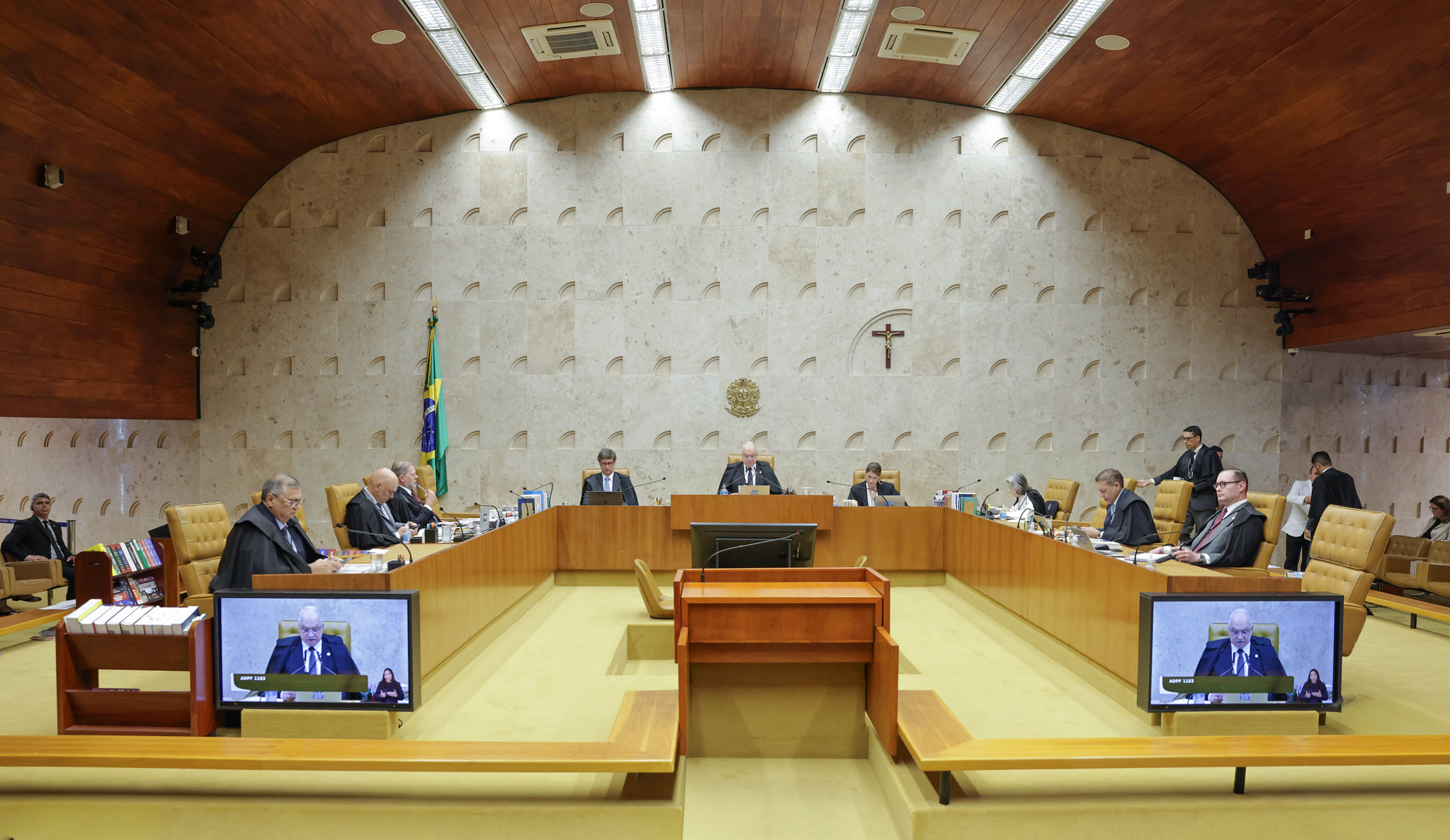 Plenário do STF durante sessão de julgamento