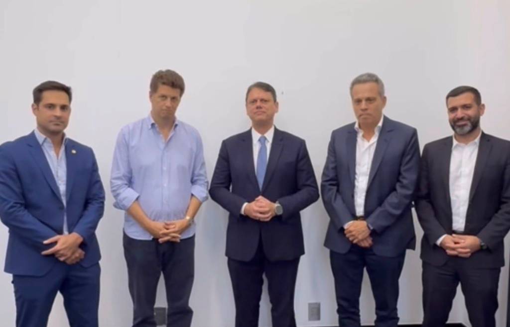 Tarcísio ganha o apoio do Novo na campanha à reeleição em São Paulo