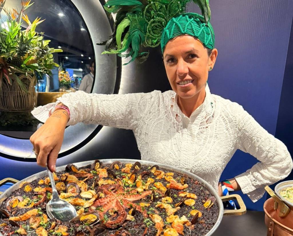 Chef Morena Leite conta sobre desafio de comandar cozinha da Sapucaí