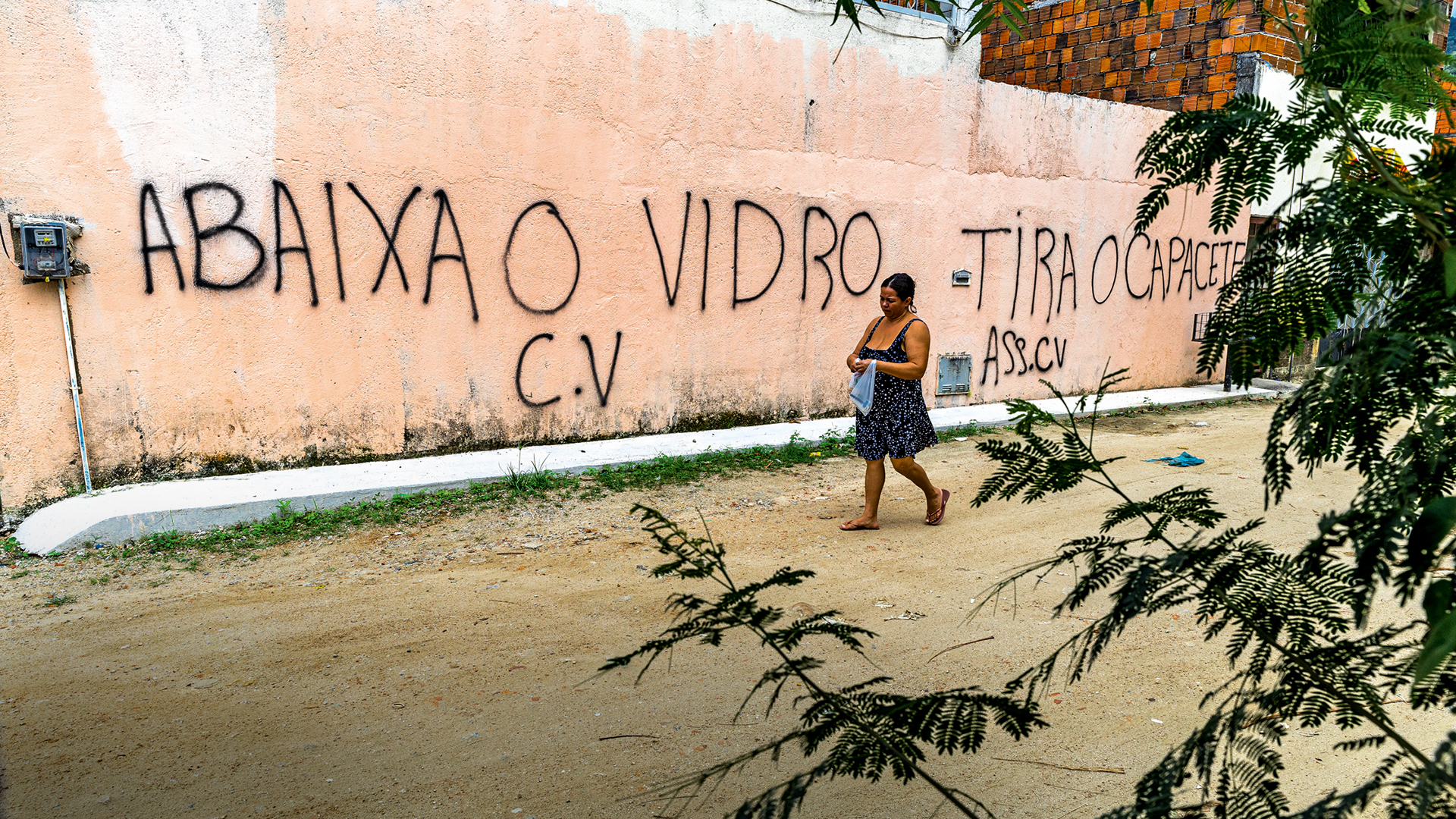 Principais organizações criminosas do país, CV e PCC estão na mira do governo americano após pressão da família Bolsonaro