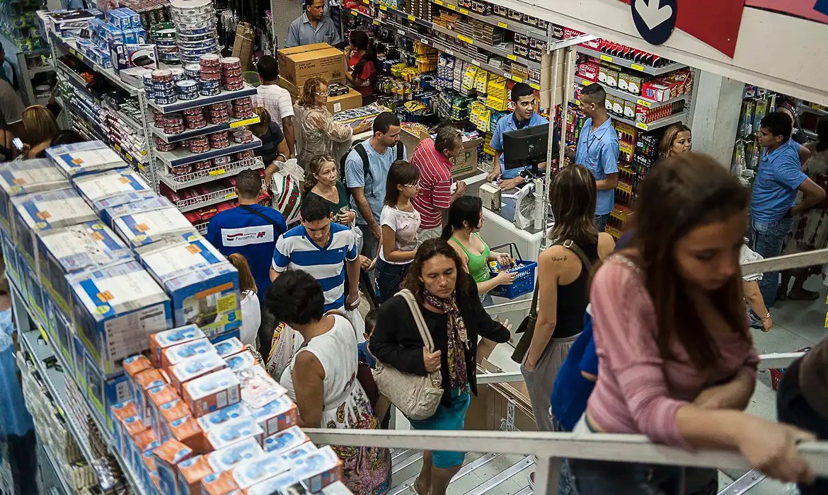 Dia do Consumidor movimenta o comércio no estado de São Paulo, com alta de 9,2%, apontam dados do Itaú Unibanco