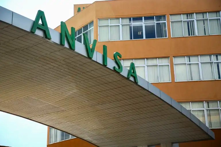 Antibióticos são recolhidos por falhas de qualidade e Anvisa proíbe anestésico