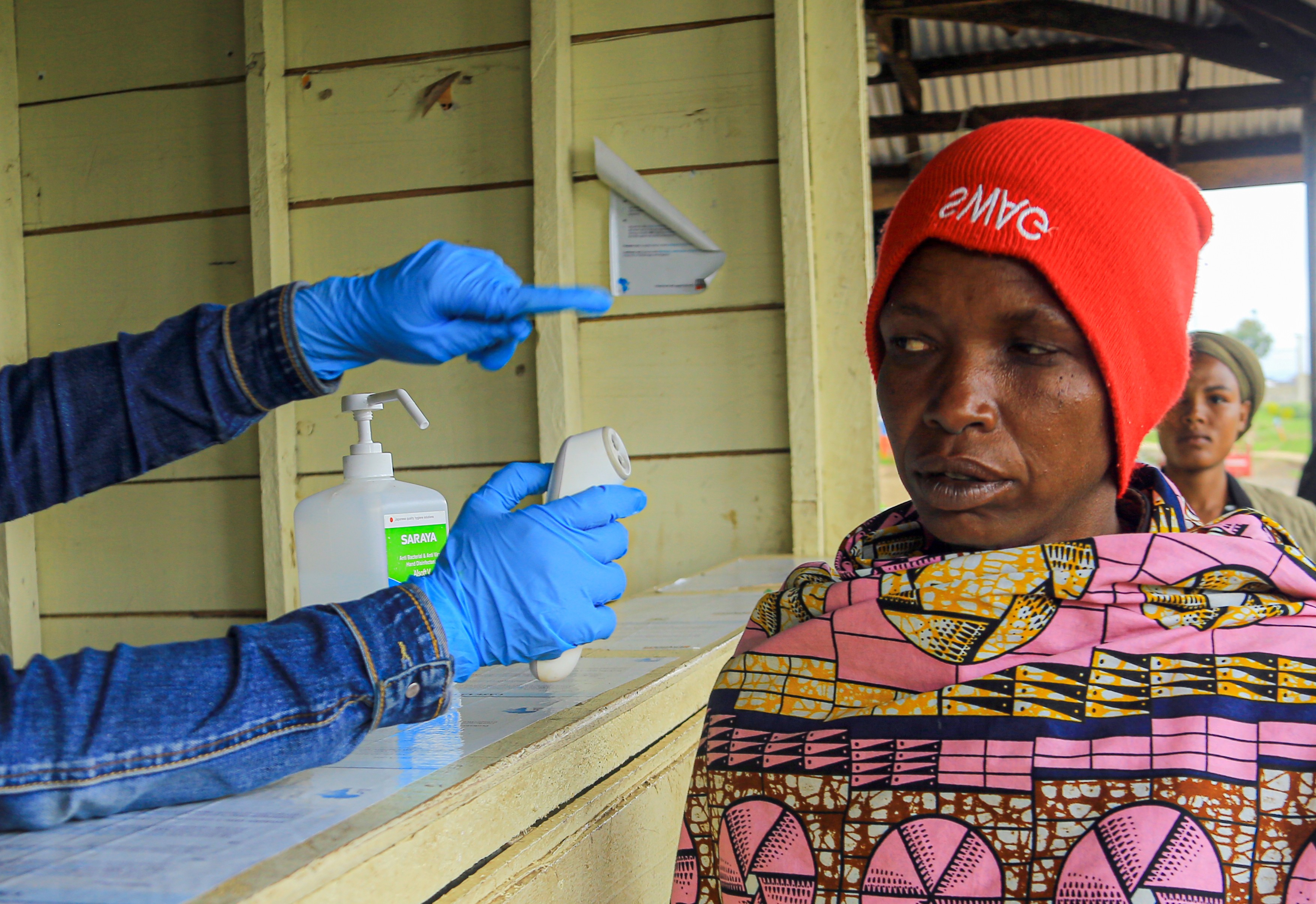 OMS classifica surto de ebola no Congo e Uganda como emergência internacional