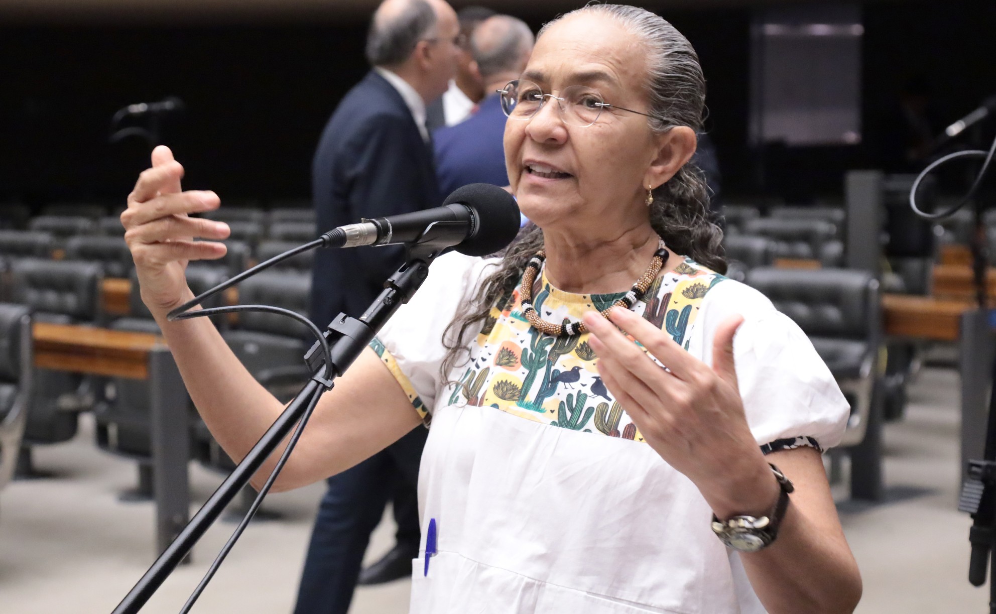 Deputadas acusam Alcolumbre de violar regimento para enterrar CPI do Master
