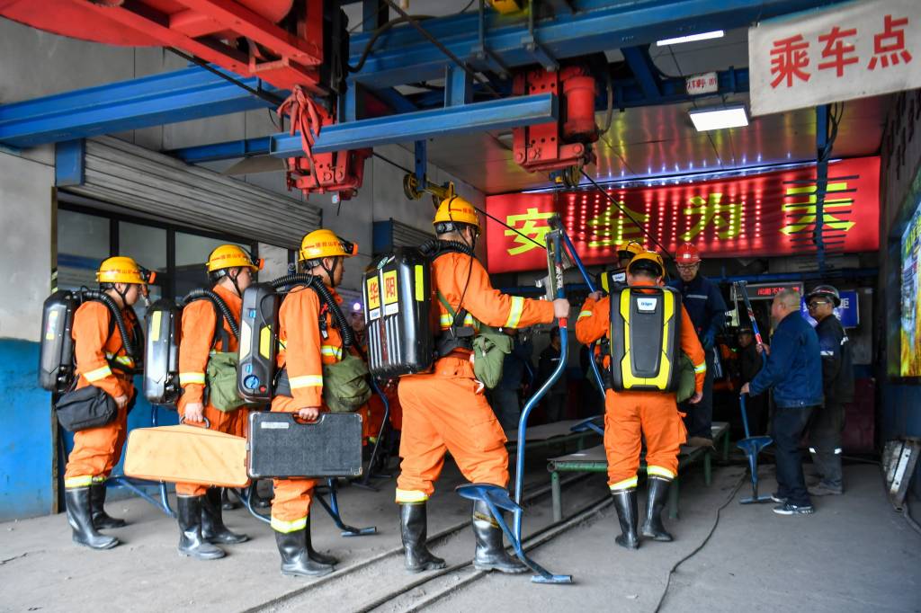 Explosão em mina de carvão na China deixa ao menos 90 mortos, diz agência estatal