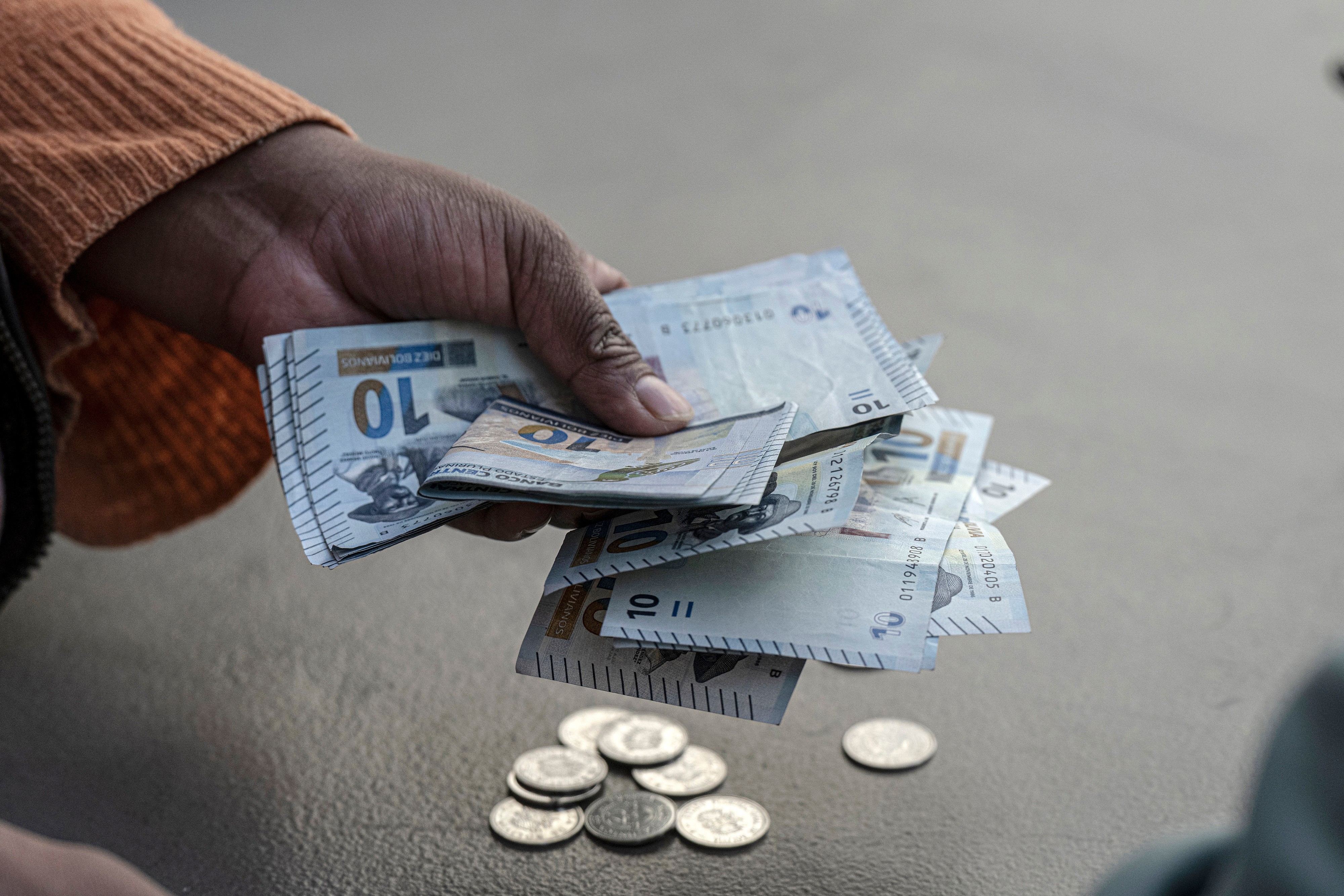 O que leva a Bolívia a viver pior crise econômica em 40 anos, com inflação galopante