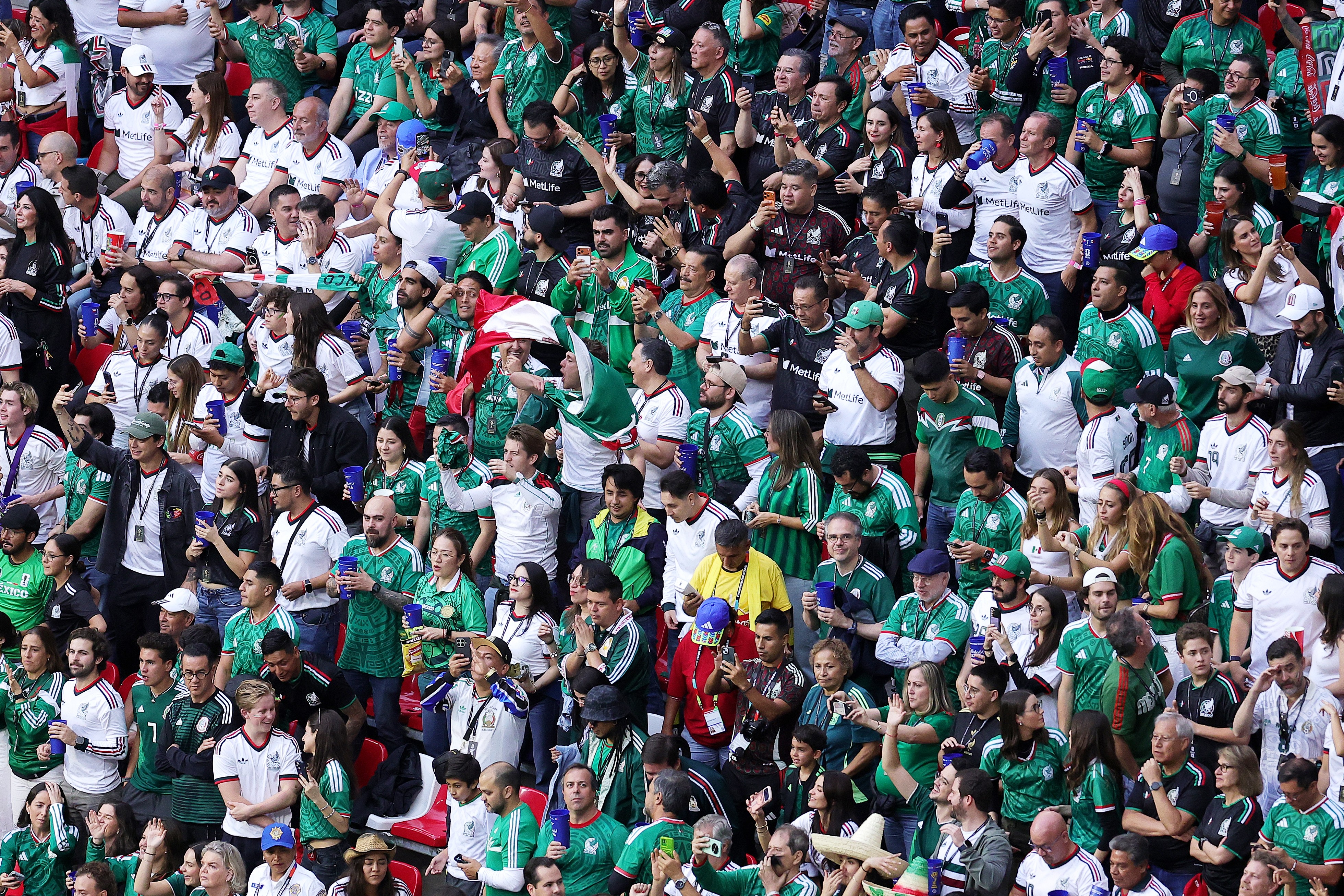 Fifa vai punir? Mexicanos voltam a entoar gritos homofóbicos no estádio
