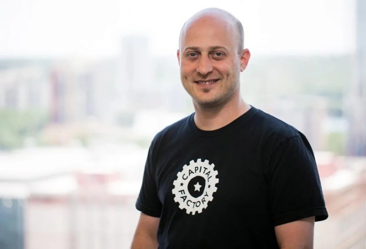 Joshua Baer, fundador da Capital Factory, morreu após um acidente com um jato executivo no Texas, nos Estados Unidos.