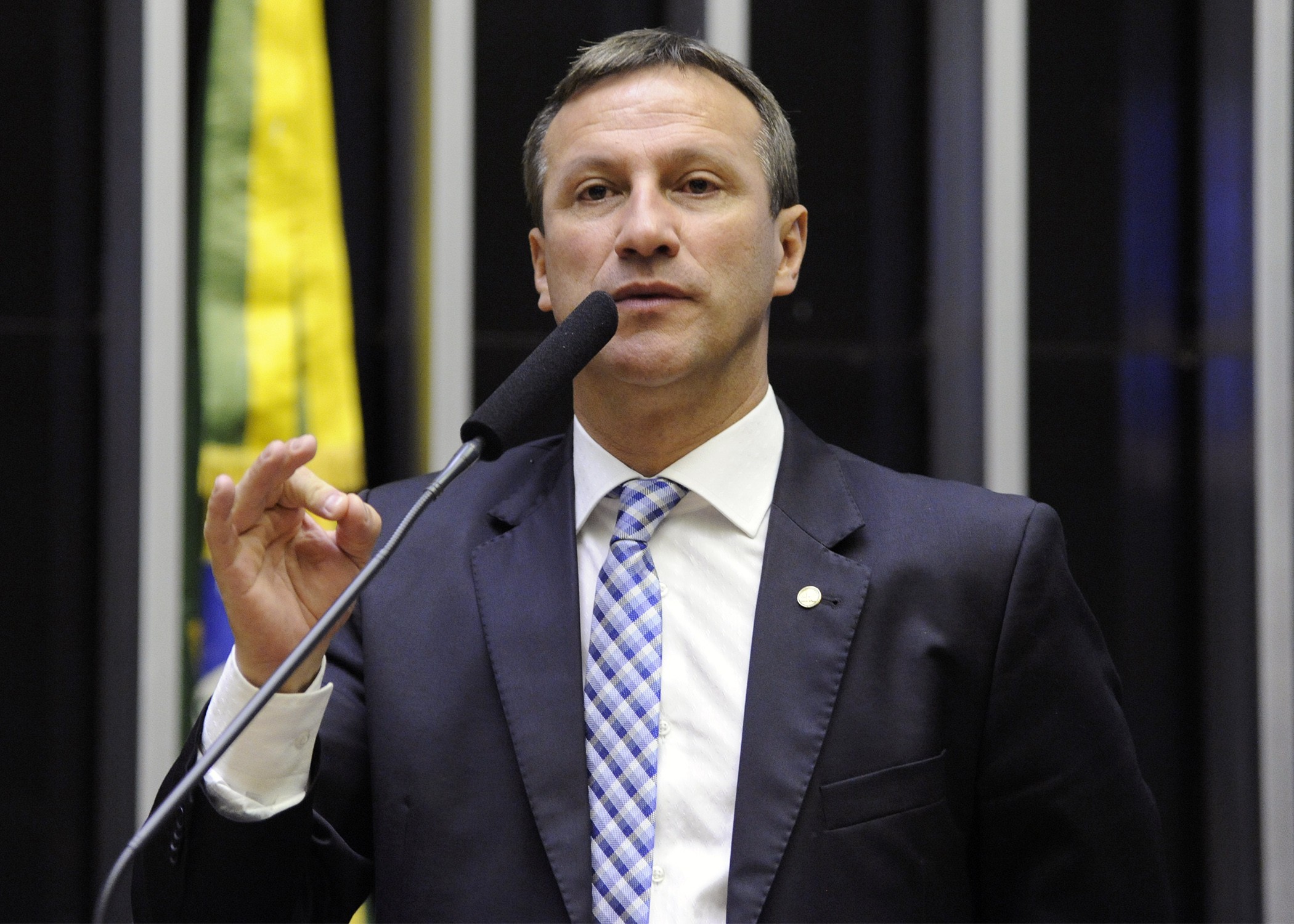 Deputado pede proteção para Roberta Luchsinger, alvo de ameaças por falas sobre Lula
