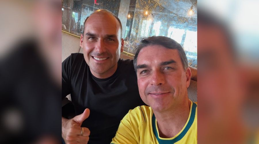 Eduardo deu instruções sobre como dinheiro do Dark Horse deveria ser gerido nos EUA