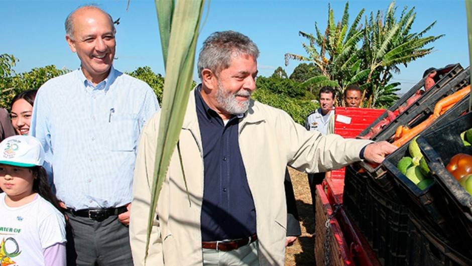 O ‘namoro’ do PT e de Lula com o ex-inimigo José Roberto Arruda
