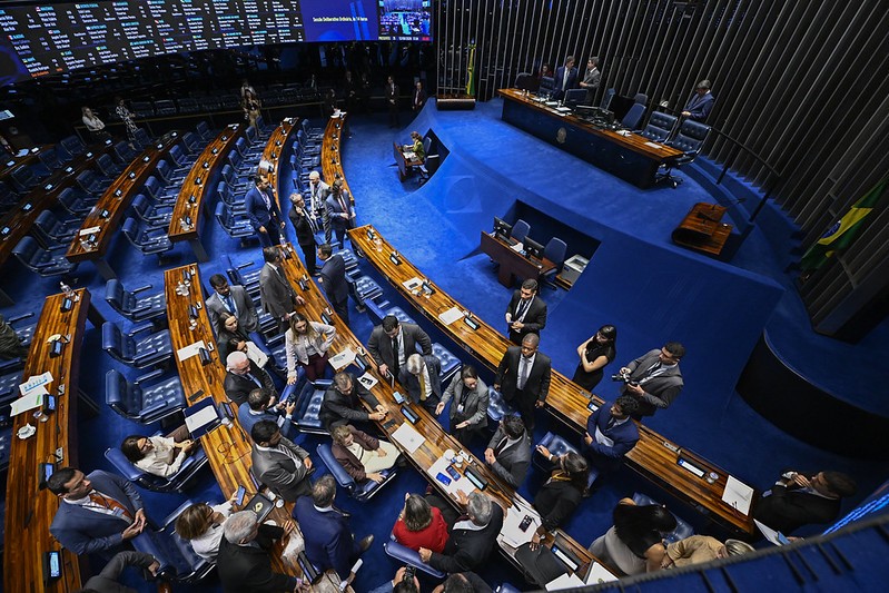 CCJ do Senado aprova PEC da Segurança Pública de Lula