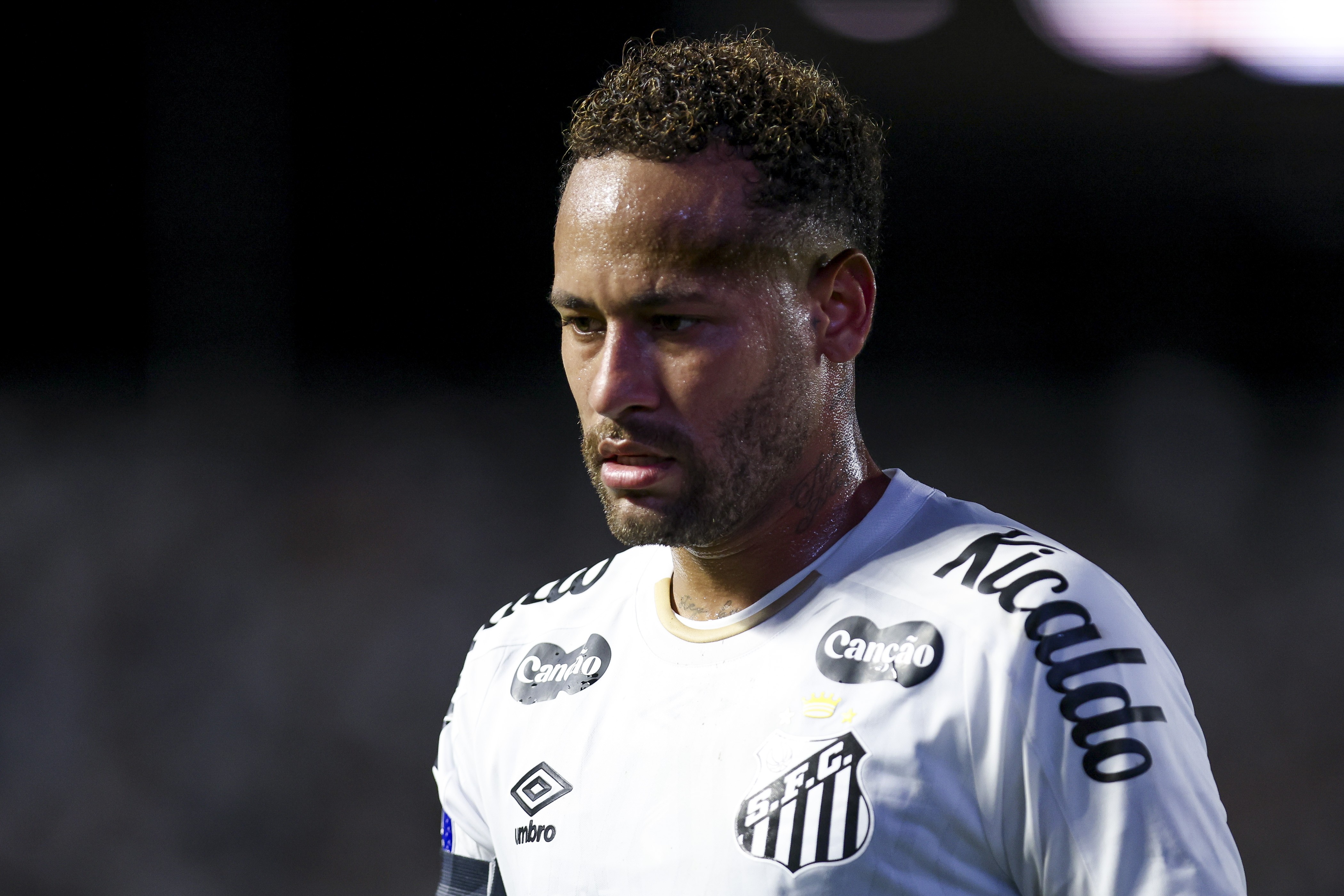 Neymar enfrenta problema a caminho de gravação; entenda