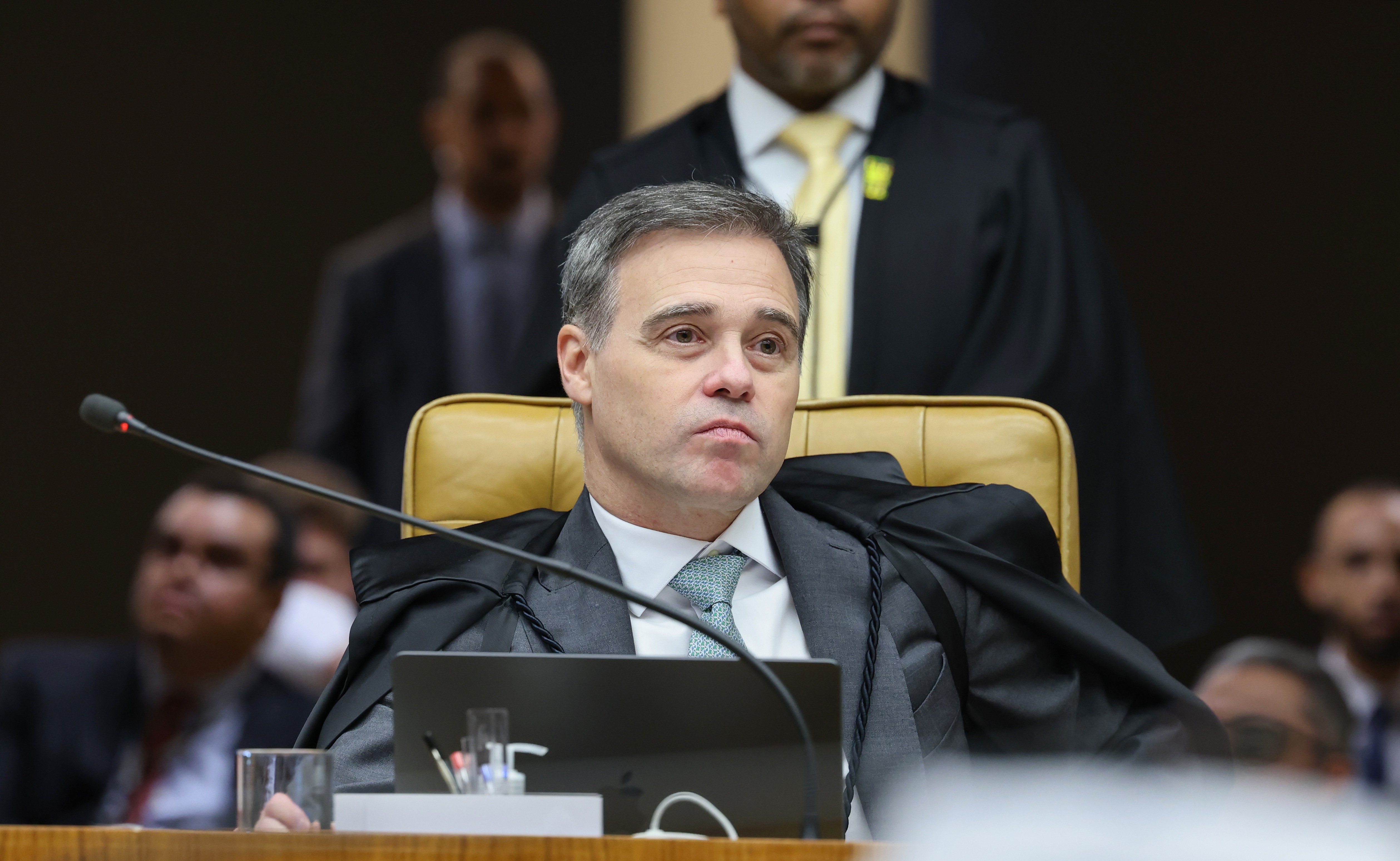 Em mensagem na PGR, Gonet acusa Mendonça de ‘vasculhar mensagens’ no caso Master