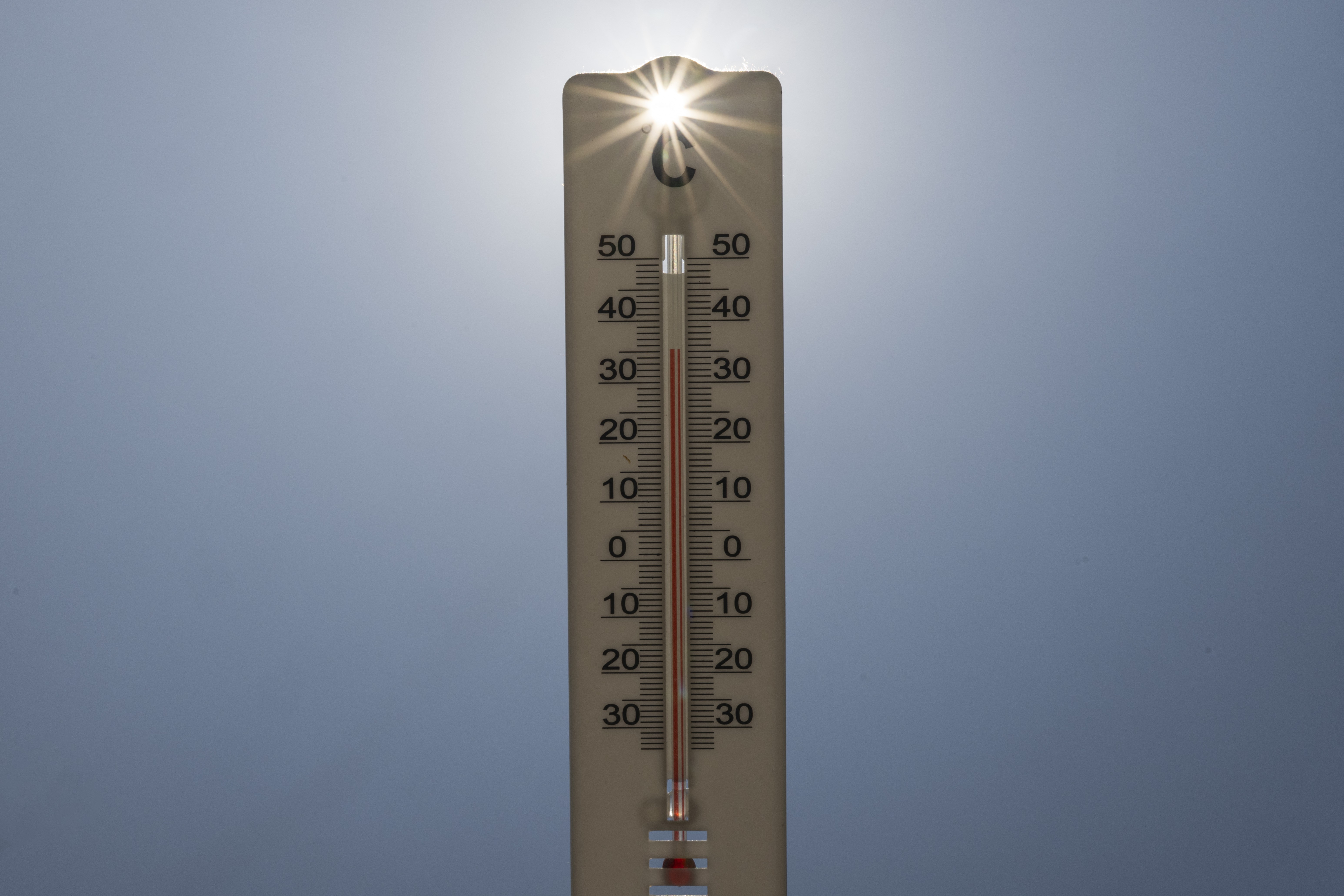 A cidade de Mato Grosso que bateu recorde de temperatura no país com 43ºC