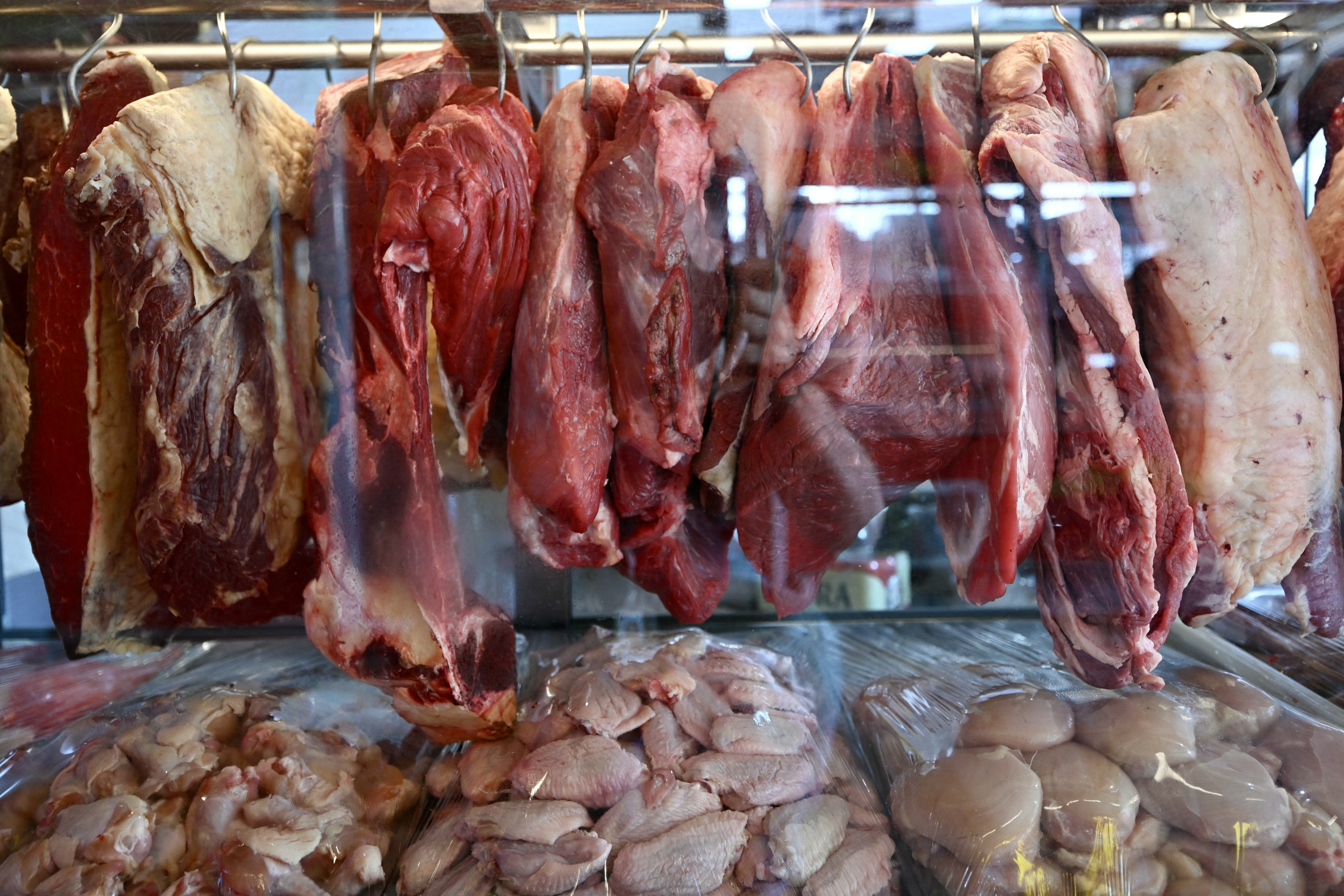 UE insiste que embargo à carne brasileira é ‘proporcional’ após Lula ameaçar ‘reciprocidade’