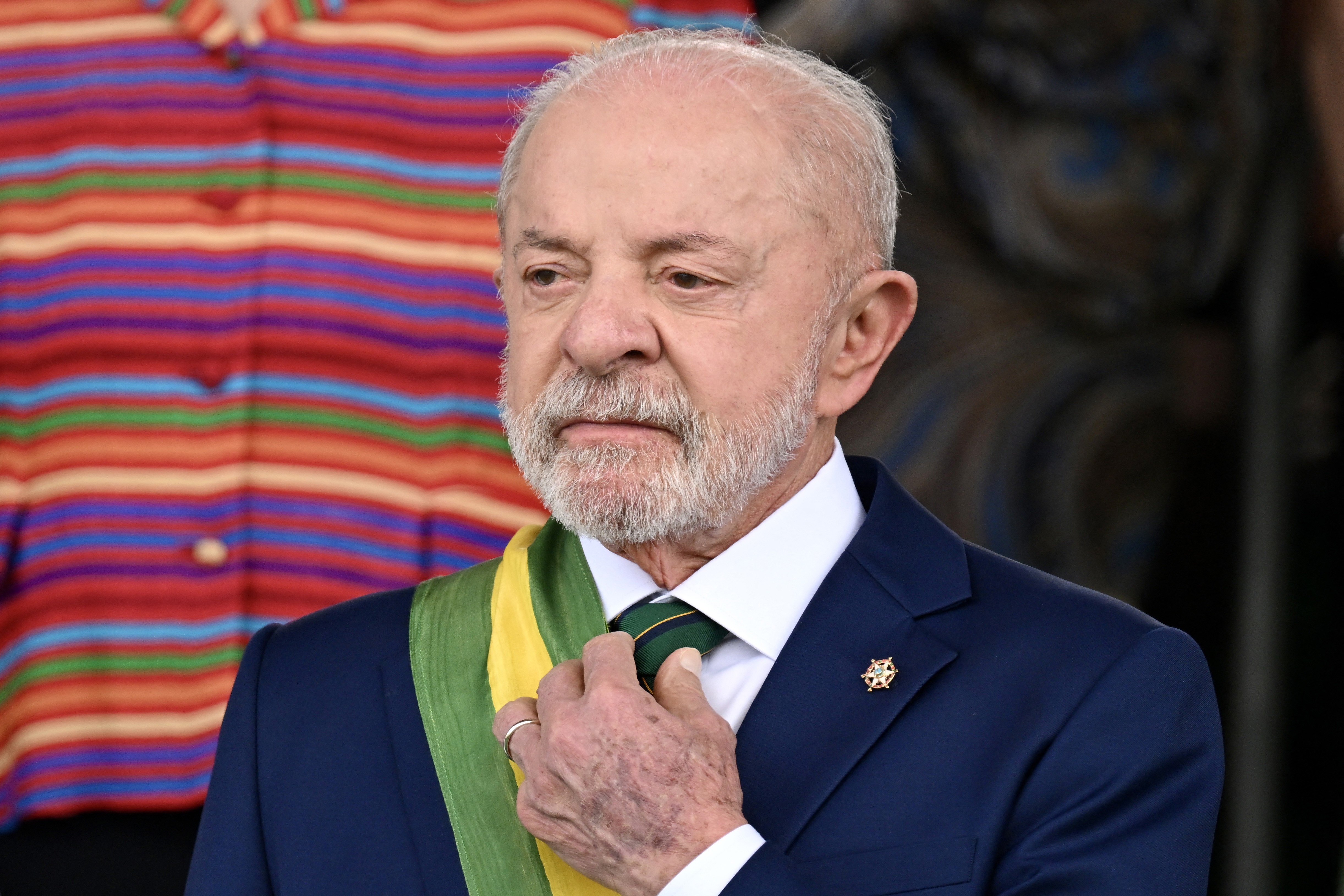 A maratona de Lula pelo sul para cortar vantagem de Flávio e ajudar aliados competitivos na região