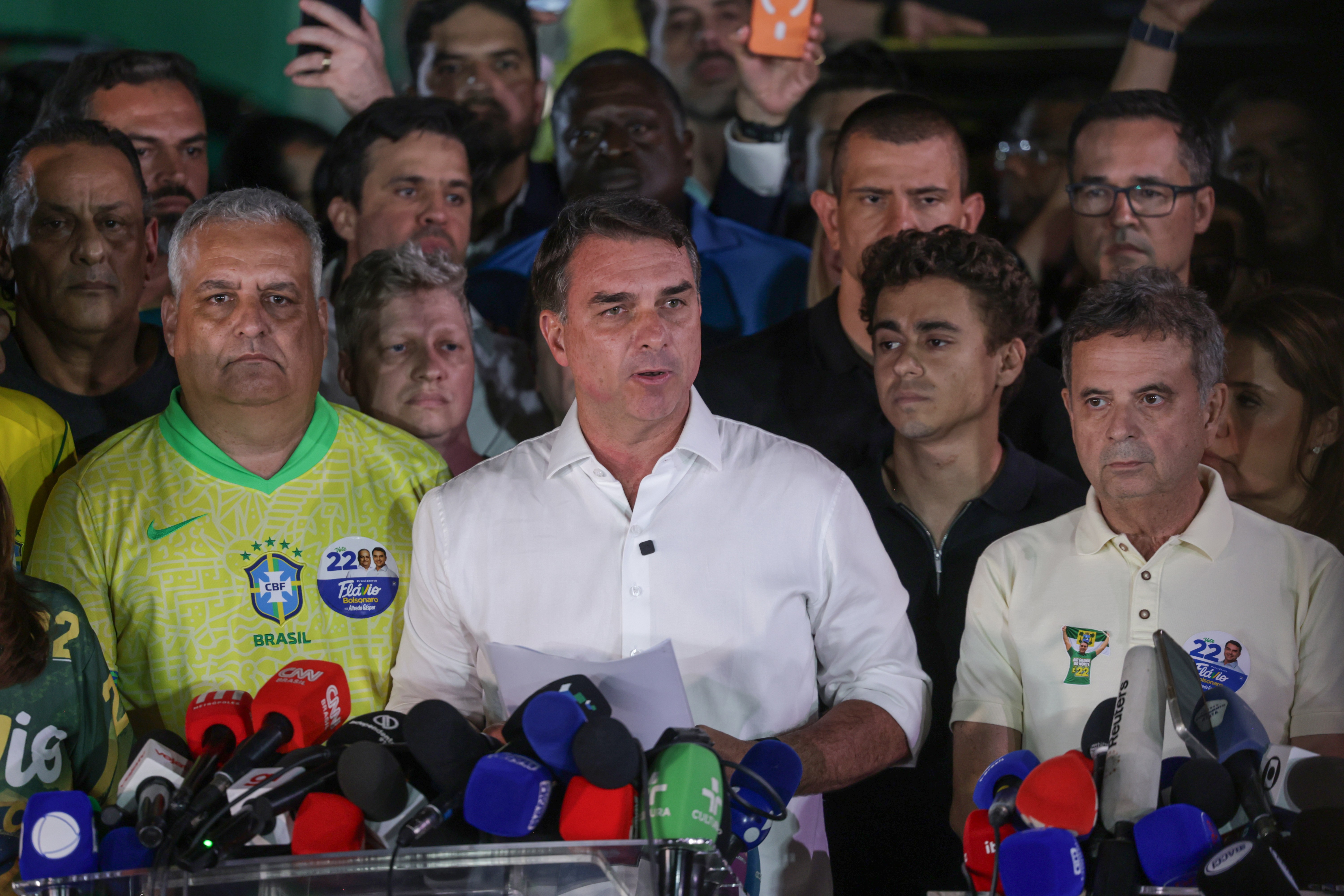 Os dois marcos negativos impostos por Lula ao vencer o clã Bolsonaro nas urnas