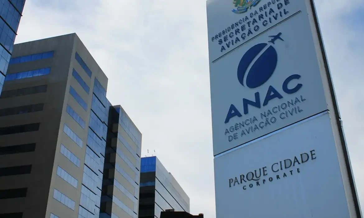 Menos de 1% dos voos comerciais do fim de semana foram cancelados