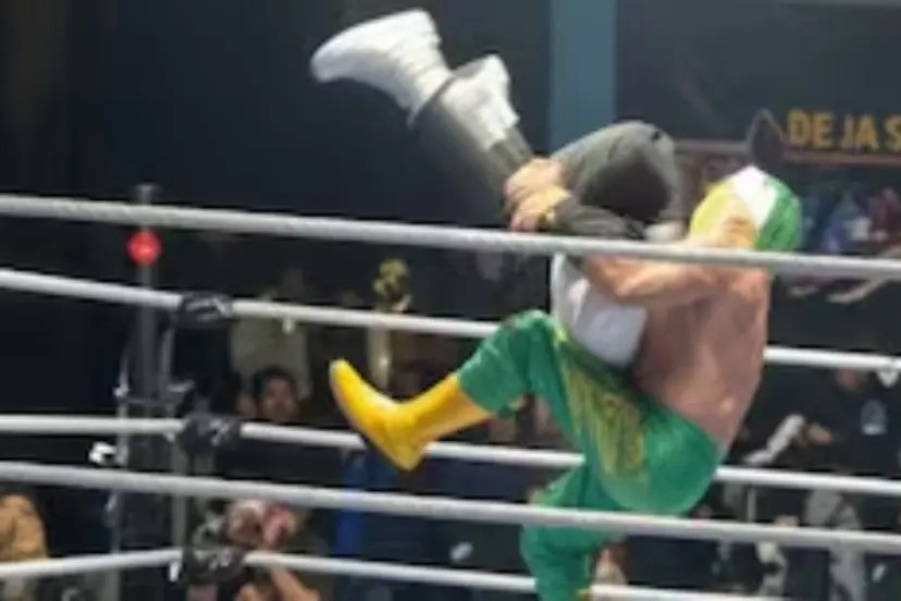 Lutador mexicano El Hijo de Fishman é preso após morte de árbitro no ringue