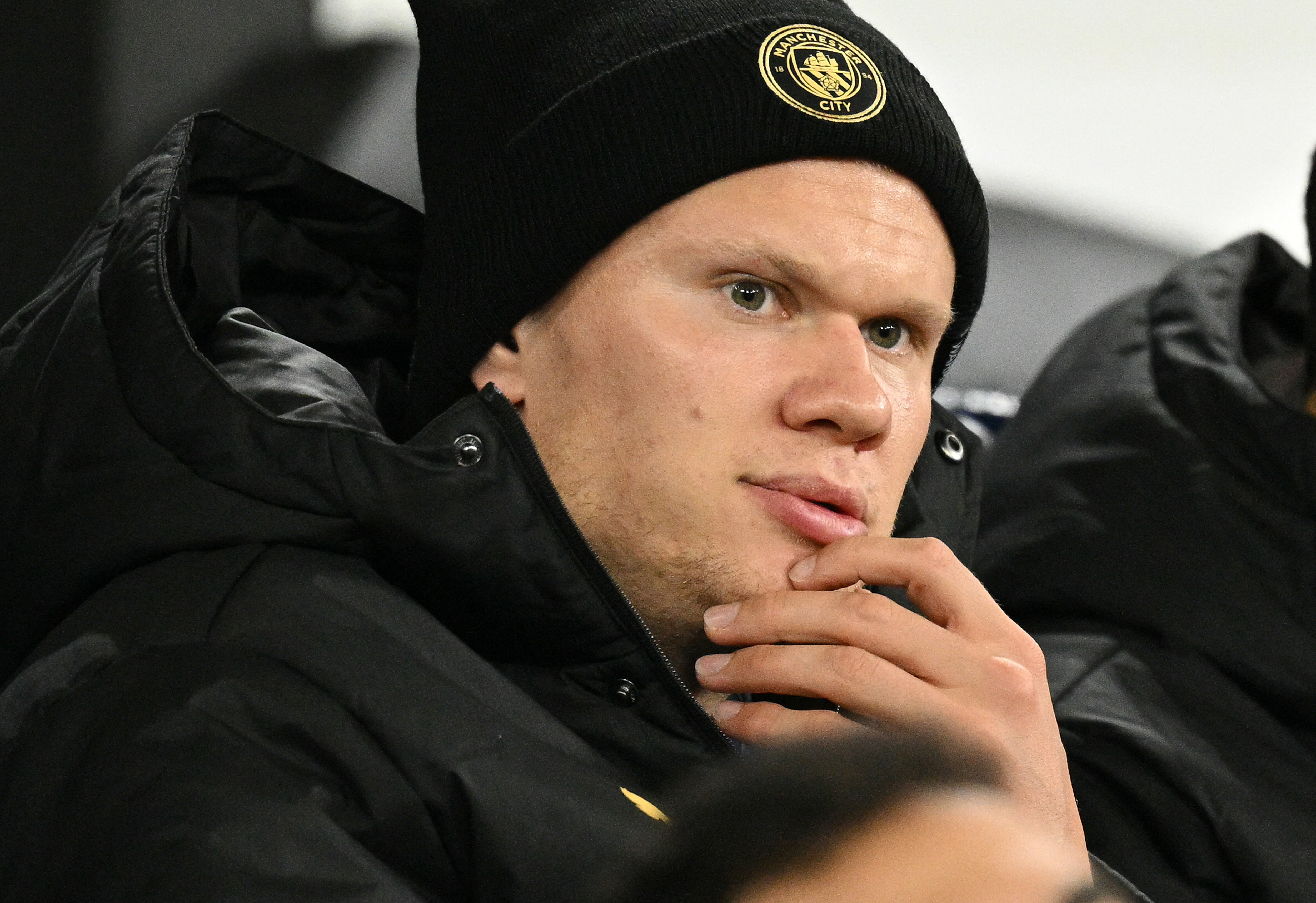 Por que Haaland ficou no banco do City em jogo da Champions