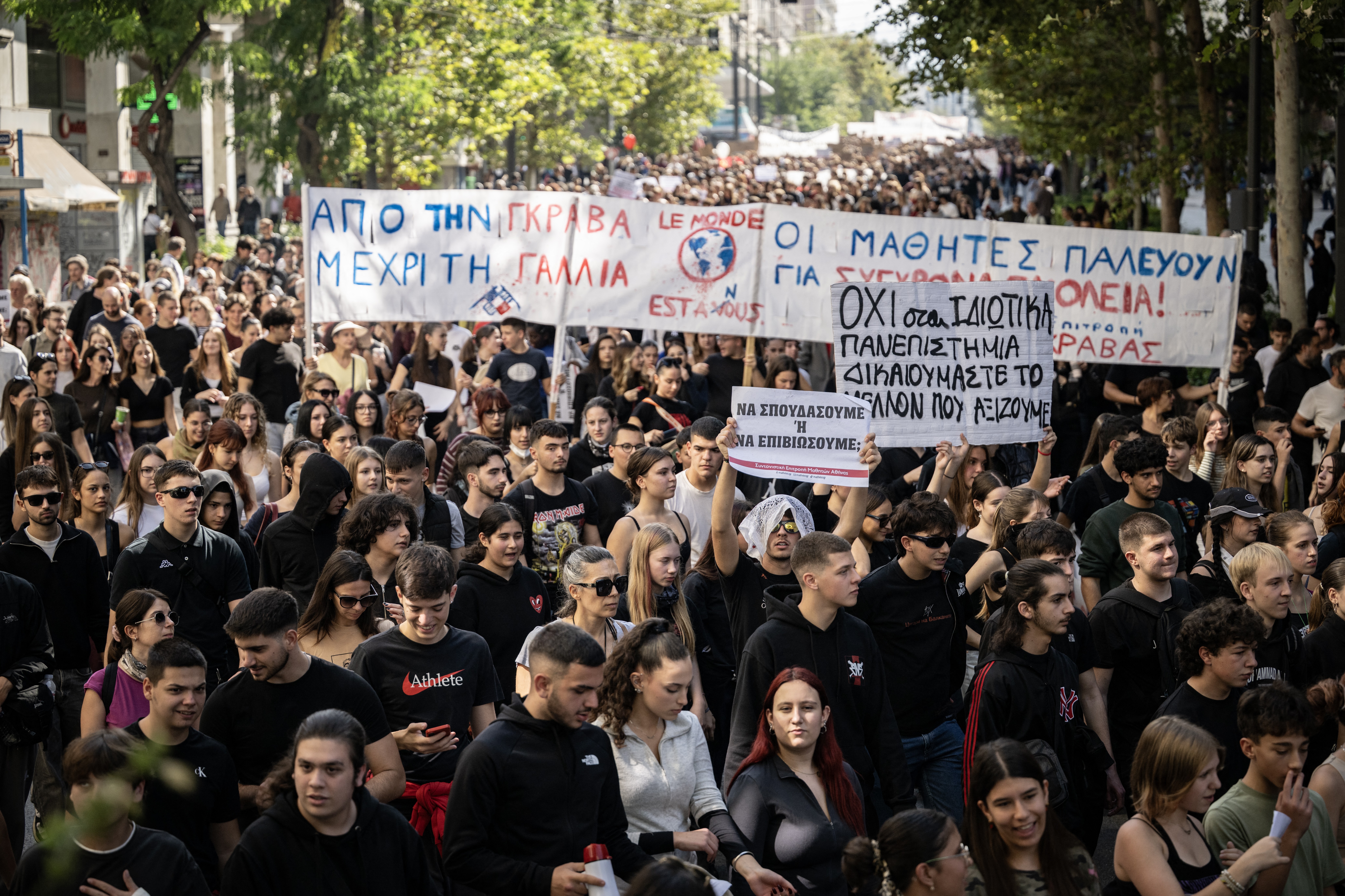 Onda de protestos europeus por educação e custo de vida chega à Grécia