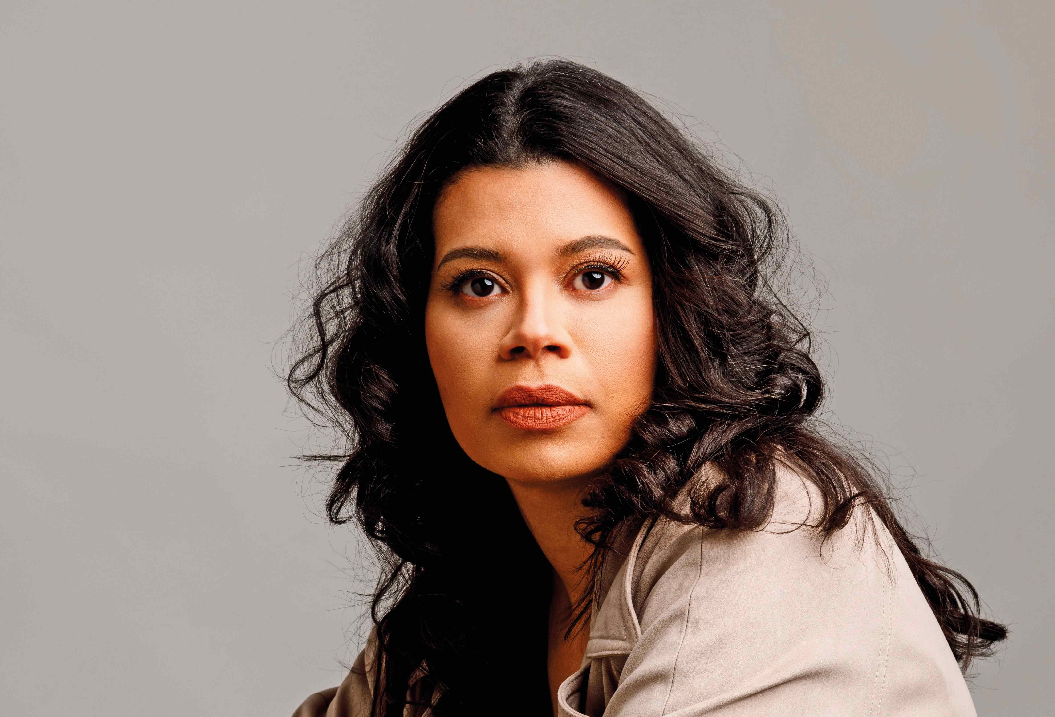 “O mundo é naturalmente mau”, diz escritora Ana Paula Maia