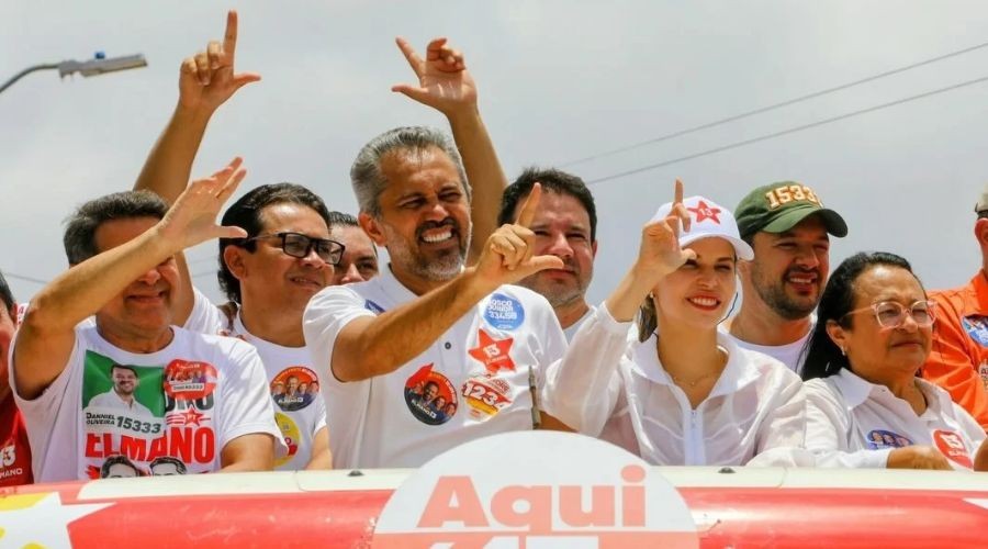 Elmano de Freitas se reelege em primeiro turno no Ceará