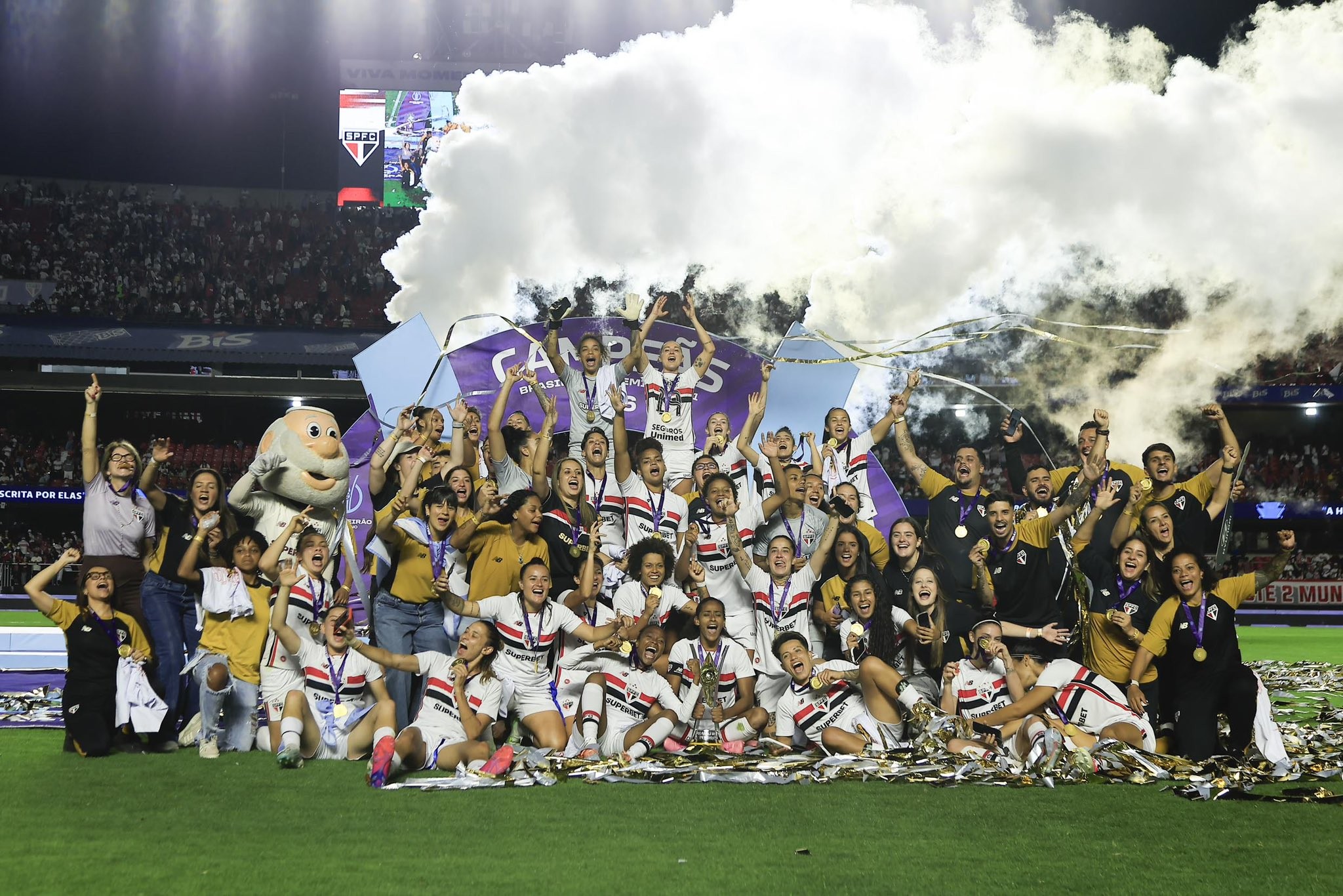 Em tarde soberana, São Paulo conquista o Brasileirão Feminino no Morumbis