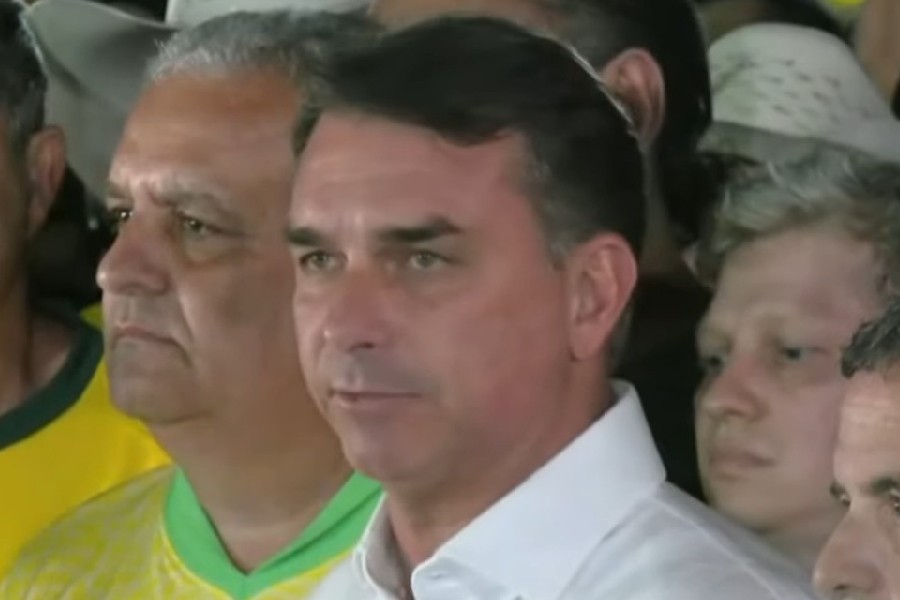 O discurso de Flávio Bolsonaro após perder a eleição presidencial para Lula