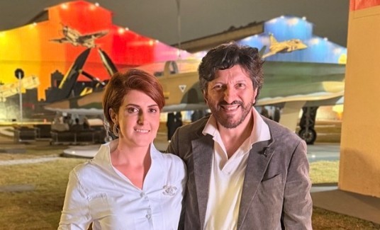 Casados por 10 anos, Lito Sousa e esposa se conheceram pela internet