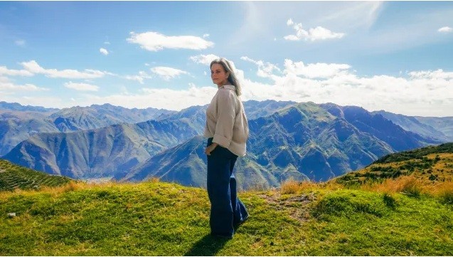 Nova série documental retrata como mulheres lidam com a menopausa pelo mundo